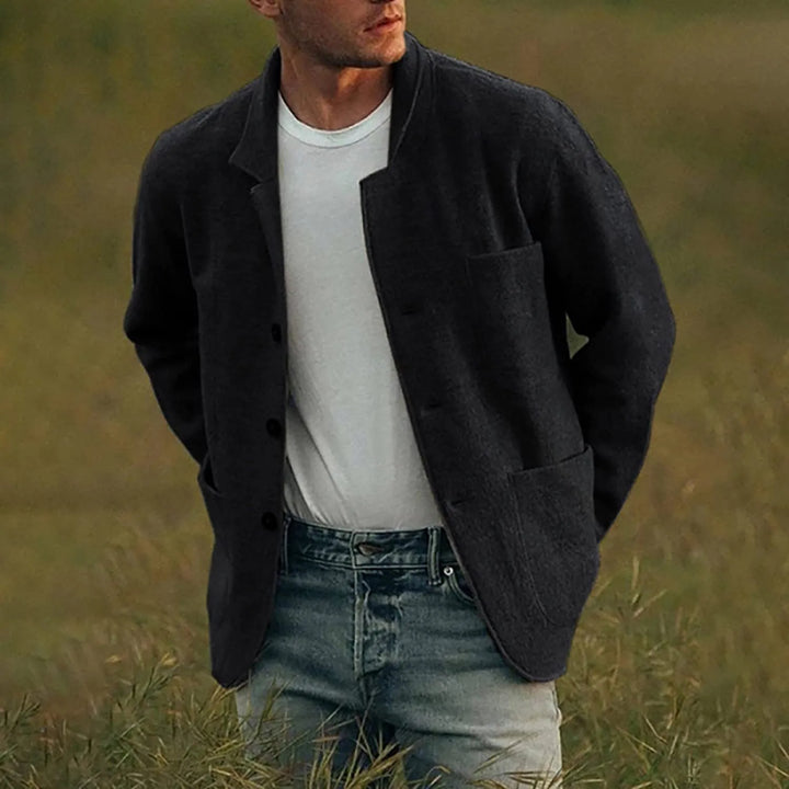 Versatile men's everyday blazer, Josua, combining comfort with smart casual elegance.