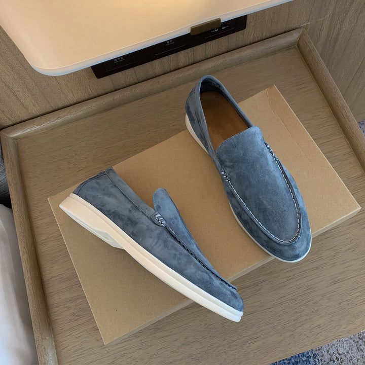Men's breathable travel loafers, easy slip-on design. Lightweight and comfortable footwear for versatile smart casual fashion.