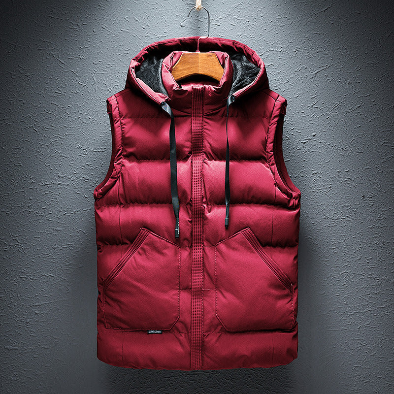 Versatile men's sleeveless hooded vest, lightweight outerwear ideal for comfort & layering in any season.