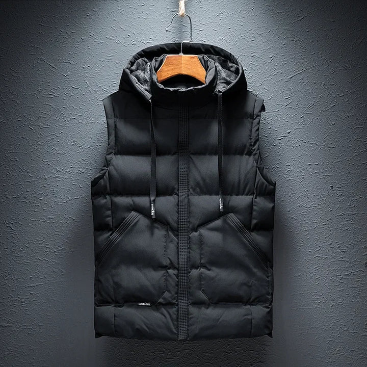 Men's casual hooded vest, lightweight & sleeveless, offering warmth and comfort for daily wear.