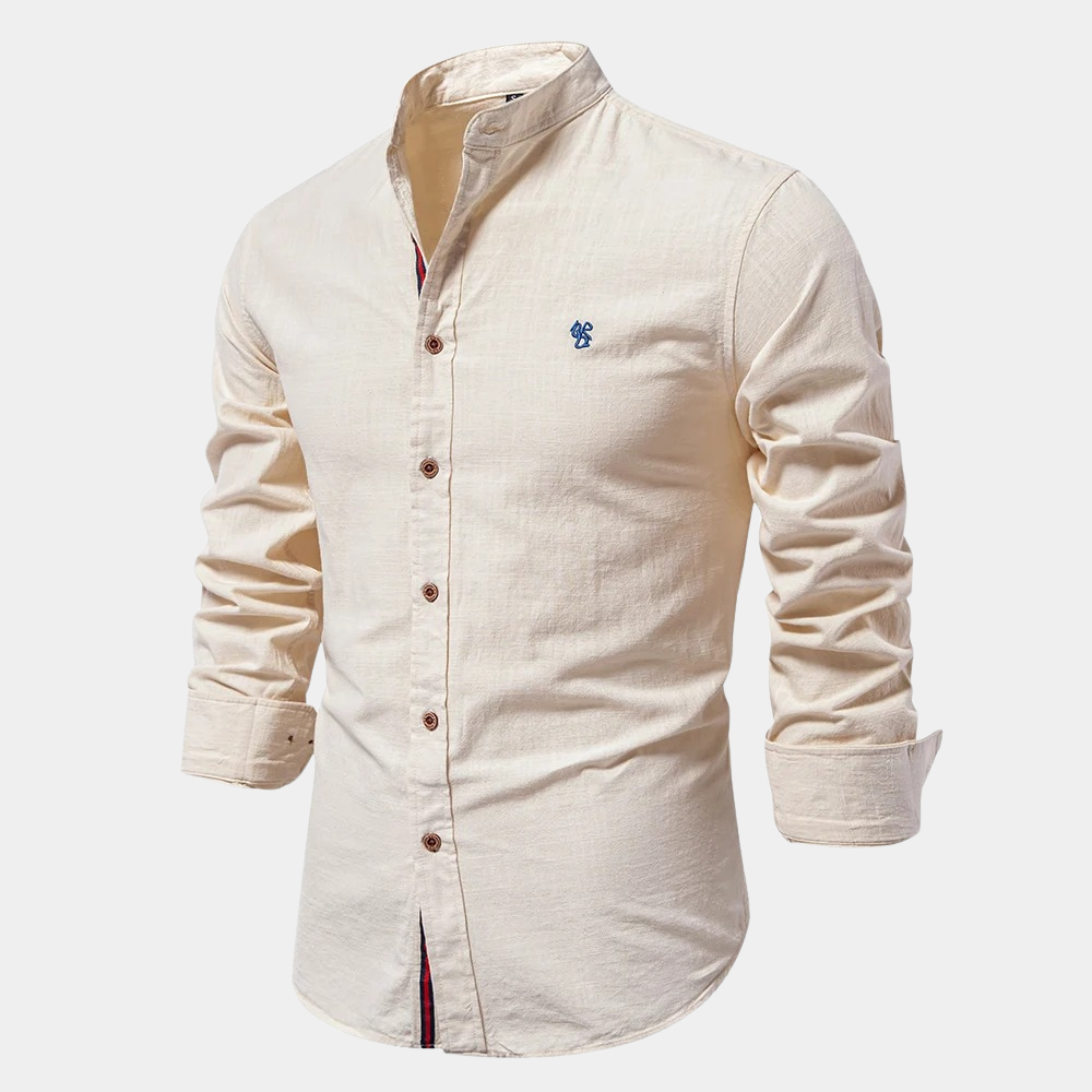 Slim-fit men's long-sleeve shirt in light fabric, ideal for summer days & casual or smart-casual wear.