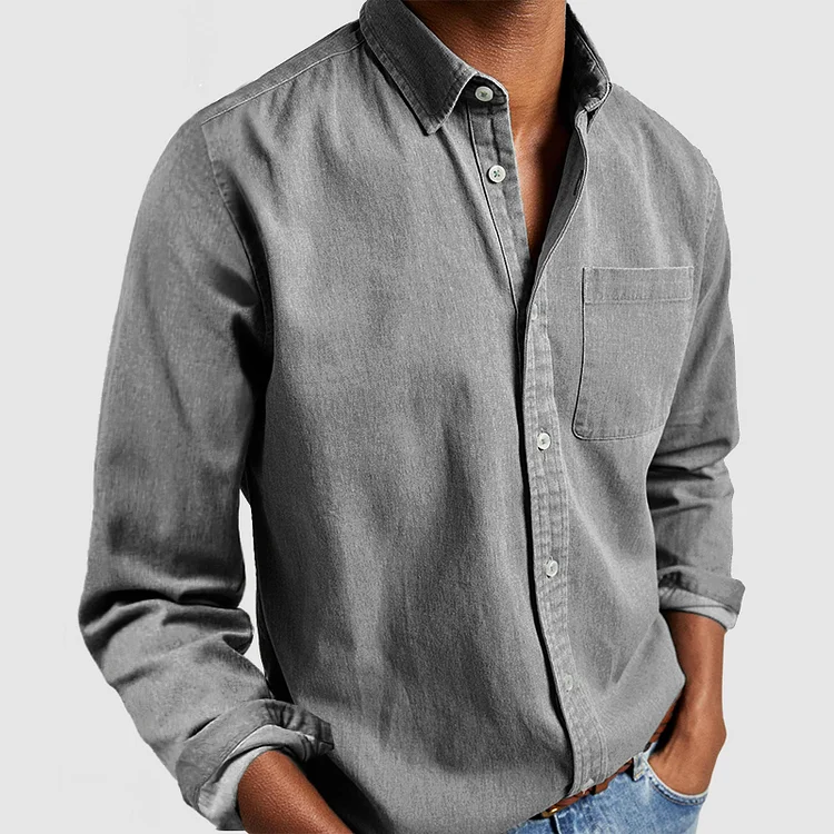 Regular fit men's casual shirt, long sleeve button-down for comfortable everyday wear.