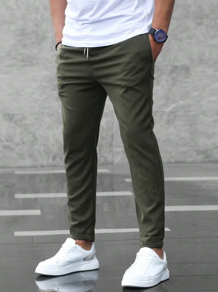 Men's luxury stretch pants in a modern fit, perfect for casual everyday style.