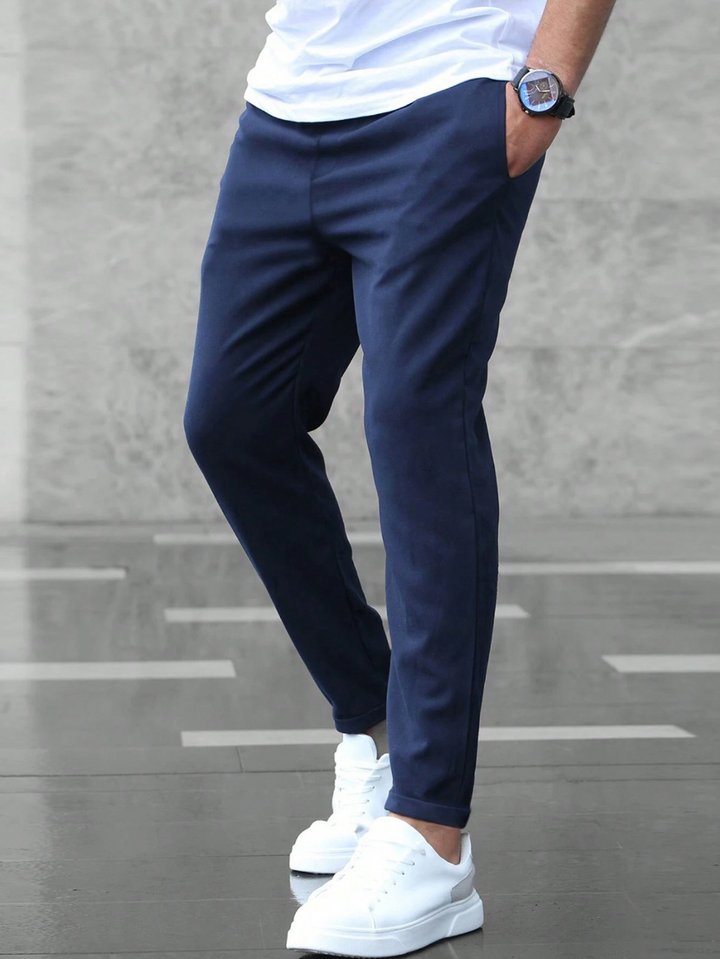 Versatile men's stretch bottoms, ideal for casual wear with a sleek, premium look.