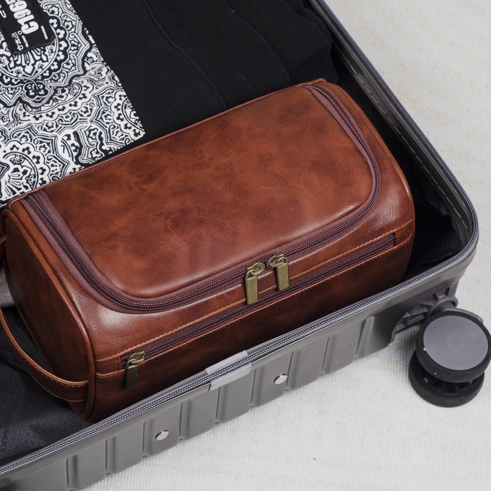 Stylish men's dopp kit, perfect for travel. Keep grooming essentials organized with its water-resistant interior.
