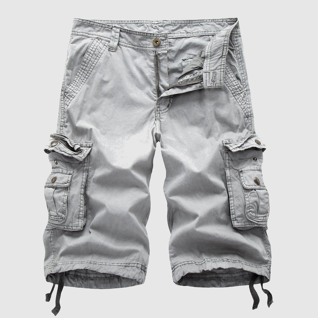 Comfortable men's relaxed fit cargo shorts, ideal for versatile summer wear with practical multi-pockets.