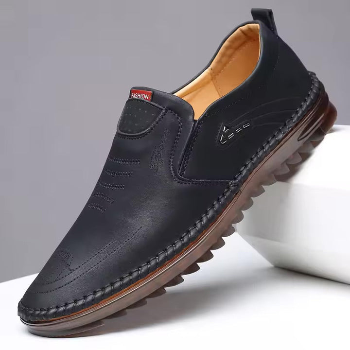 Comfortable men's walking shoes with orthopedic support, providing pain relief & everyday comfort.