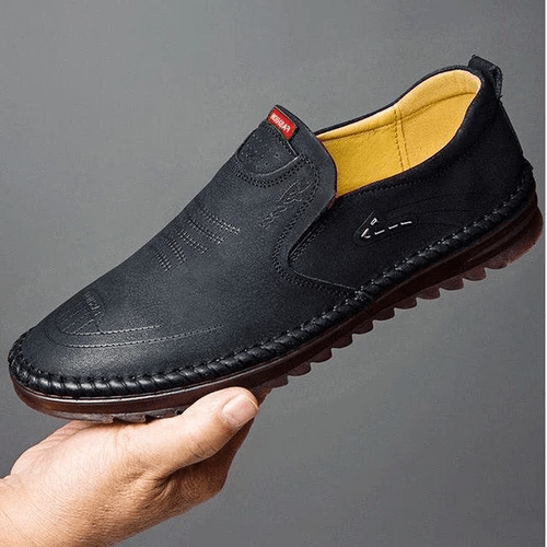 Men's supportive orthopedic sneakers for daily wear, ensuring pain-free walking and ergonomic comfort.