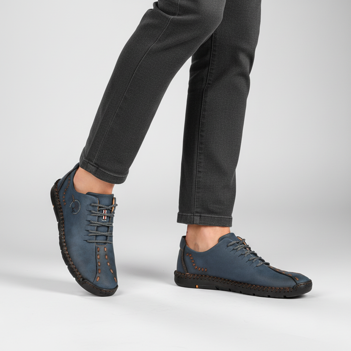 Supportive men's orthopedic walking sneakers, ideal for daily comfort.