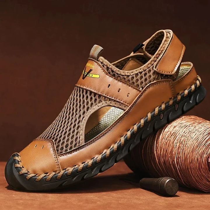 Men's orthopedic sport sandals with strong arch support, designed for ultimate comfort and walking.