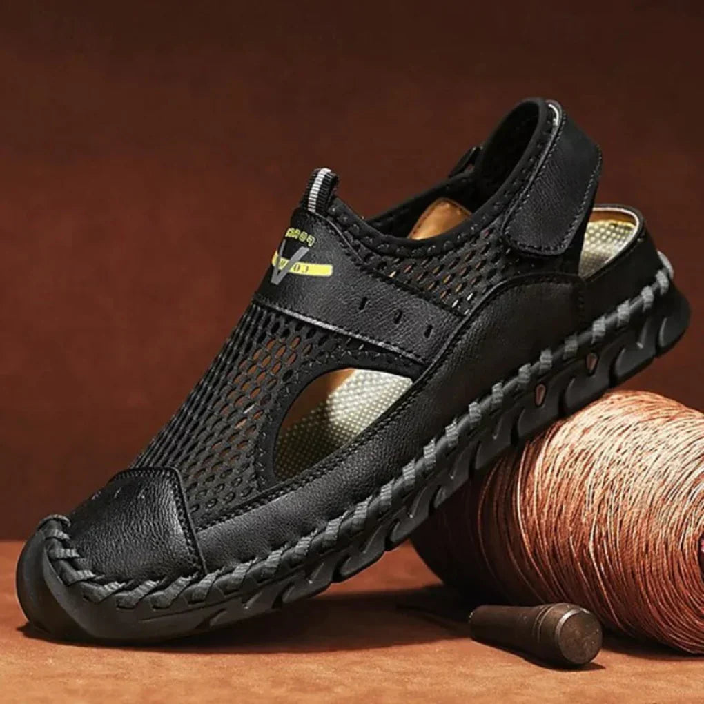 Breathable men's sport sandals, ideal for summer activities, featuring orthopedic design and advanced arch support.