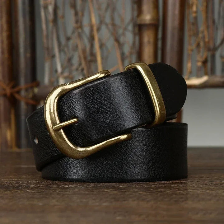 Versatile casual men's full-grain leather belt, durable and stylish for everyday wear.