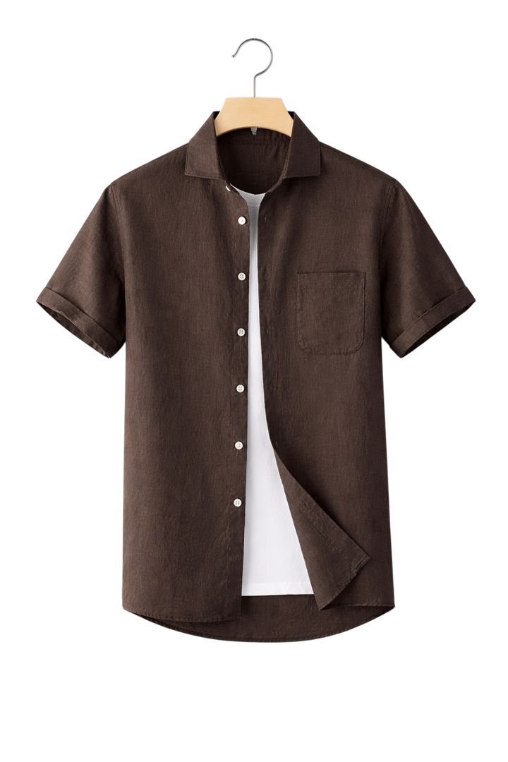 Men's refined warm-weather button-up shirt in a relaxed fit. Perfect for summer casual.
