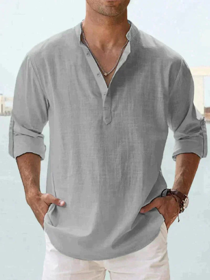 Casual men's summer shirt, a relaxed button-down for effortless warm-weather style & everyday comfort.