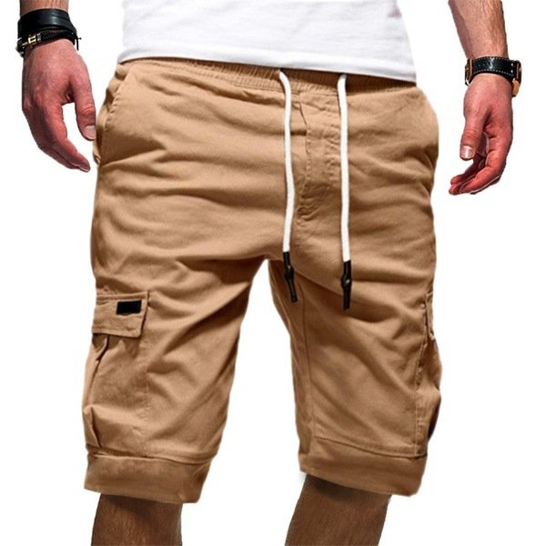 Comfortable multi-pocket men's cargo shorts in relaxed fit, perfect for summer outdoor activities.