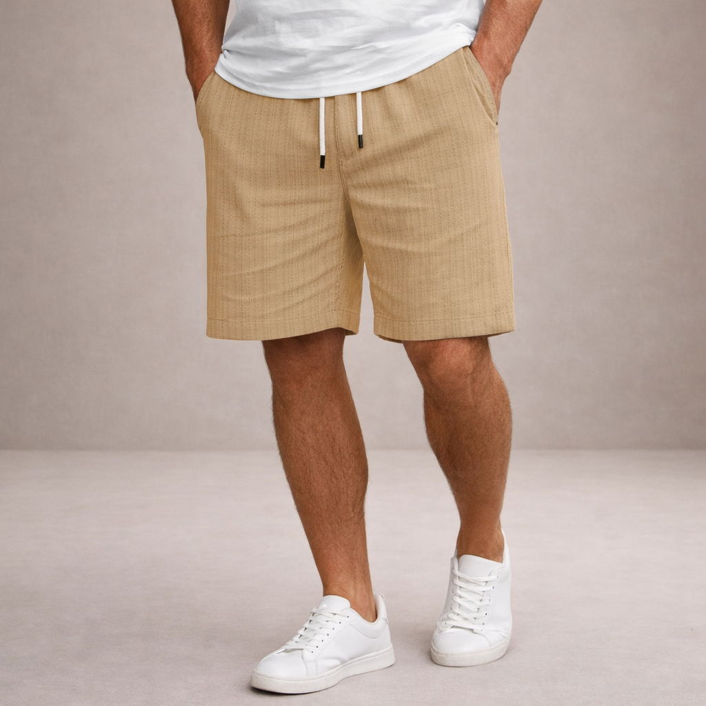 Versatile men's drawstring summer shorts, relaxed fit, ideal for casual outfits and warm weather adventures.