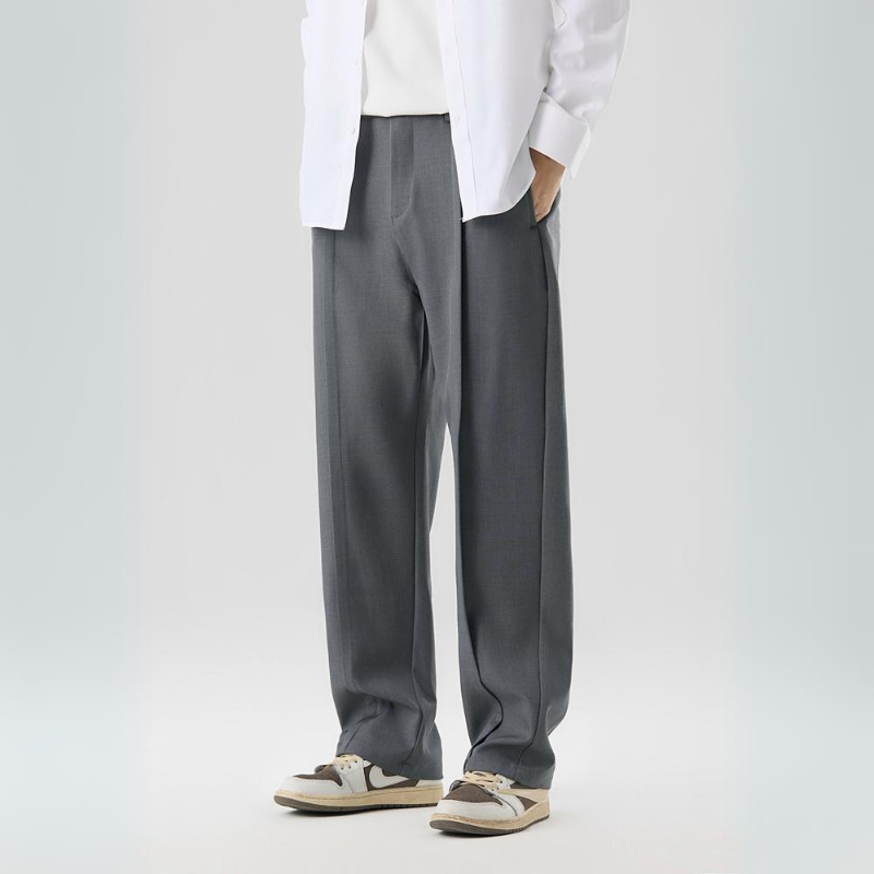 Men's business attire pleated trousers, relaxed fit, suitable for formal events & everyday comfort.
