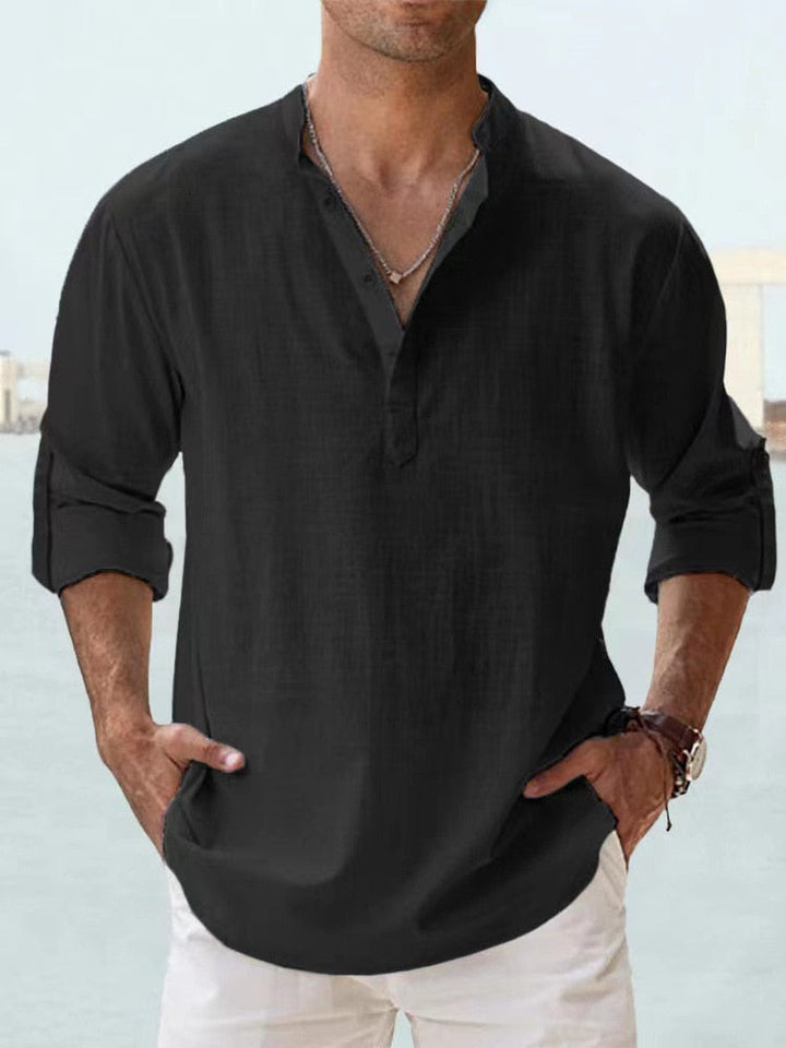 Versatile men's summer shirt, relaxed fit, short sleeves, button-down, ideal for casual occasions.