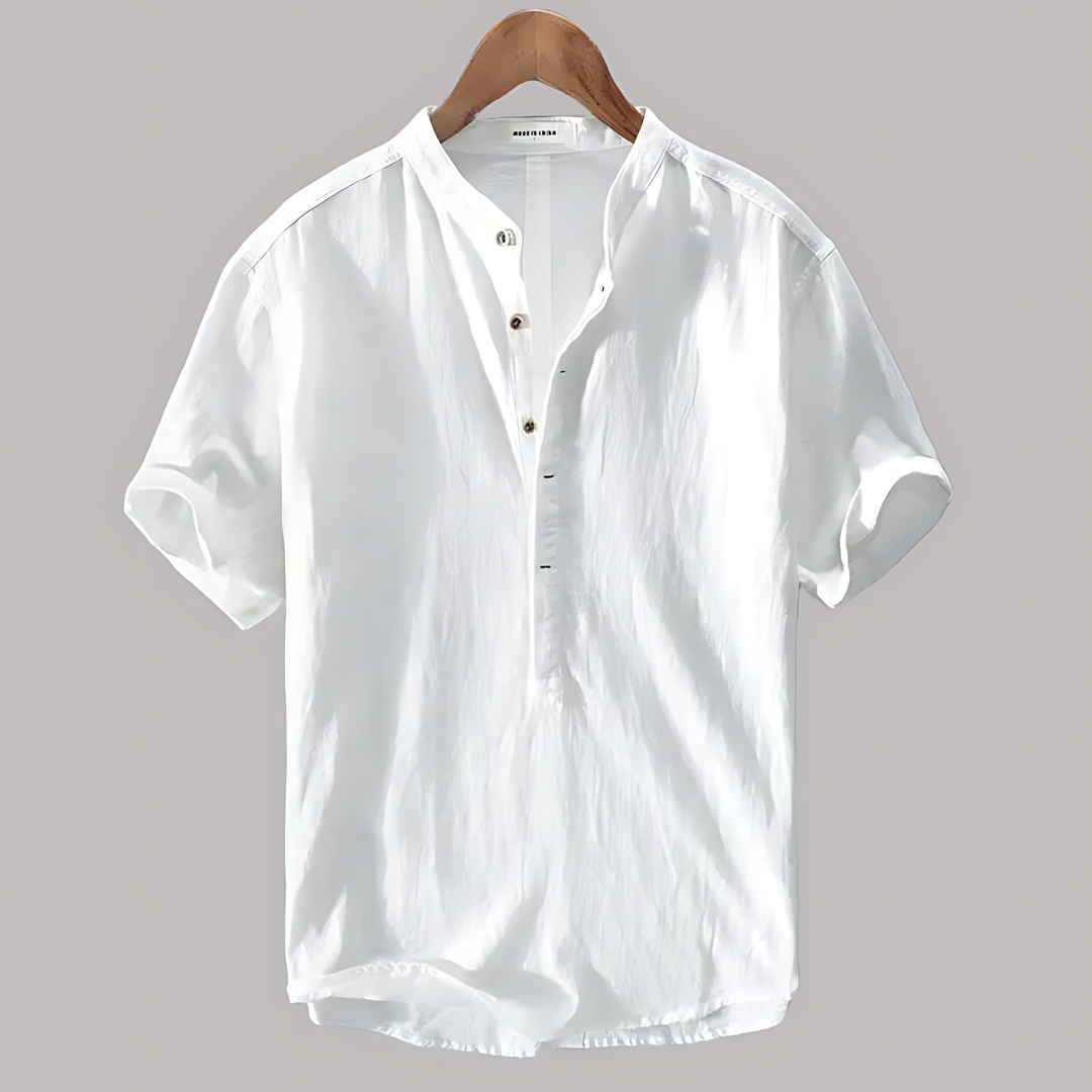 Men's relaxed fit short sleeve Henley shirt in a versatile color, featuring a classic button placket for casual style.