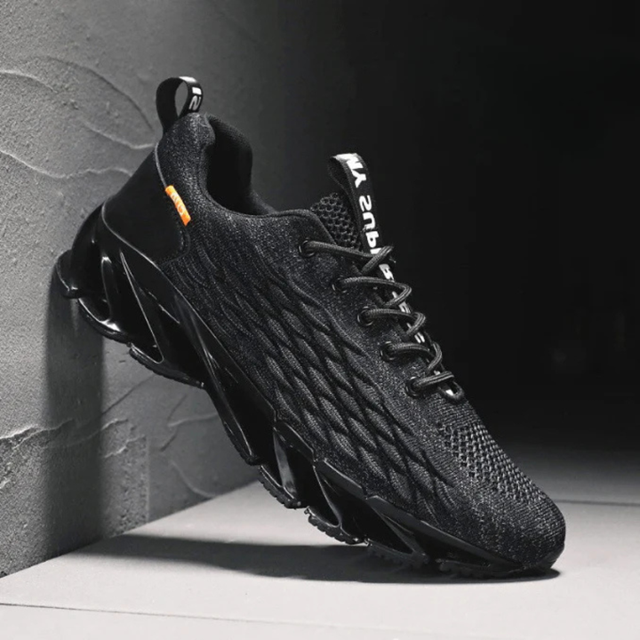 Supportive men's training footwear, dynamic responsive athletic sneakers for enhanced performance. Ideal for gym.