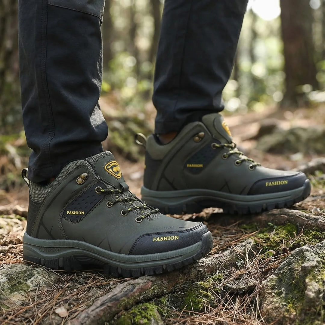 Men's retro ankle hiking boots for trail & work, water repellent with comfortable all-terrain traction.