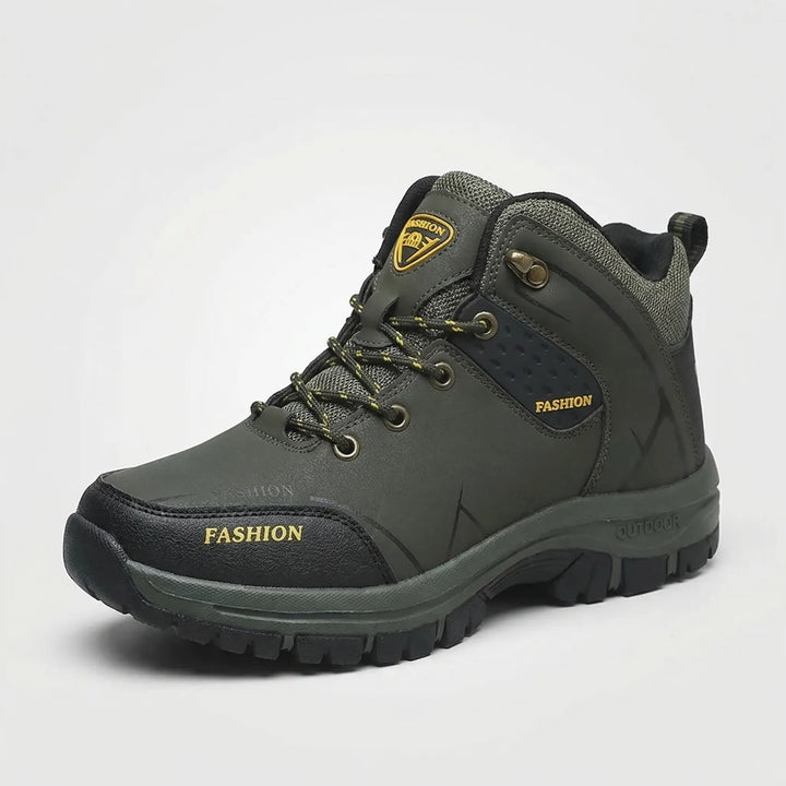 Retro-style men's ankle boots, ideal for trail walking & outdoor work. Comfortable with durable traction.