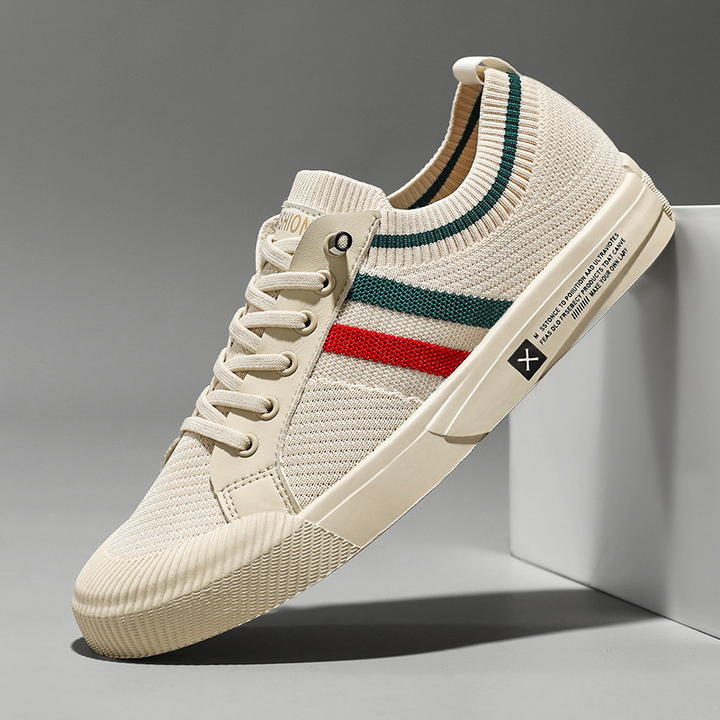 Men's retro stripe lightweight casual trainers, perfect for summer. Stylish and comfortable everyday sneakers.