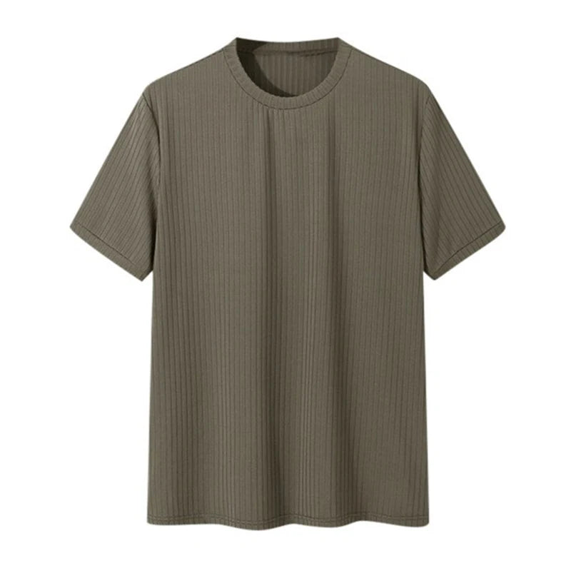 Fashionable men's short sleeve t-shirt, featuring a ribbed design and a sculpted fit for a modern silhouette.