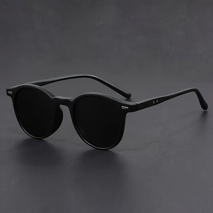 Retro men's round tortoiseshell sunglasses, elegant design, suitable for a refined and stylish appearance.