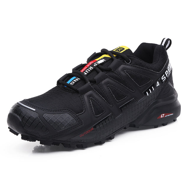 Stylish men's RoverTrail hiking shoes, blending outdoor performance with modern design.