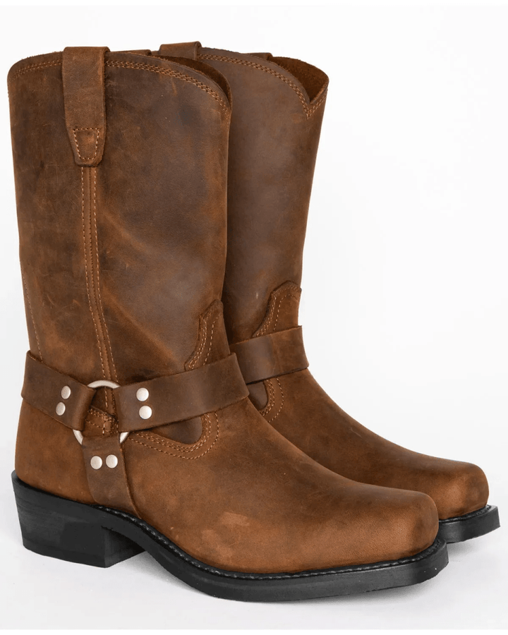 Comfortable & durable men's harness boots with oil-resistant grip, perfect winter footwear for outdoor activities.
