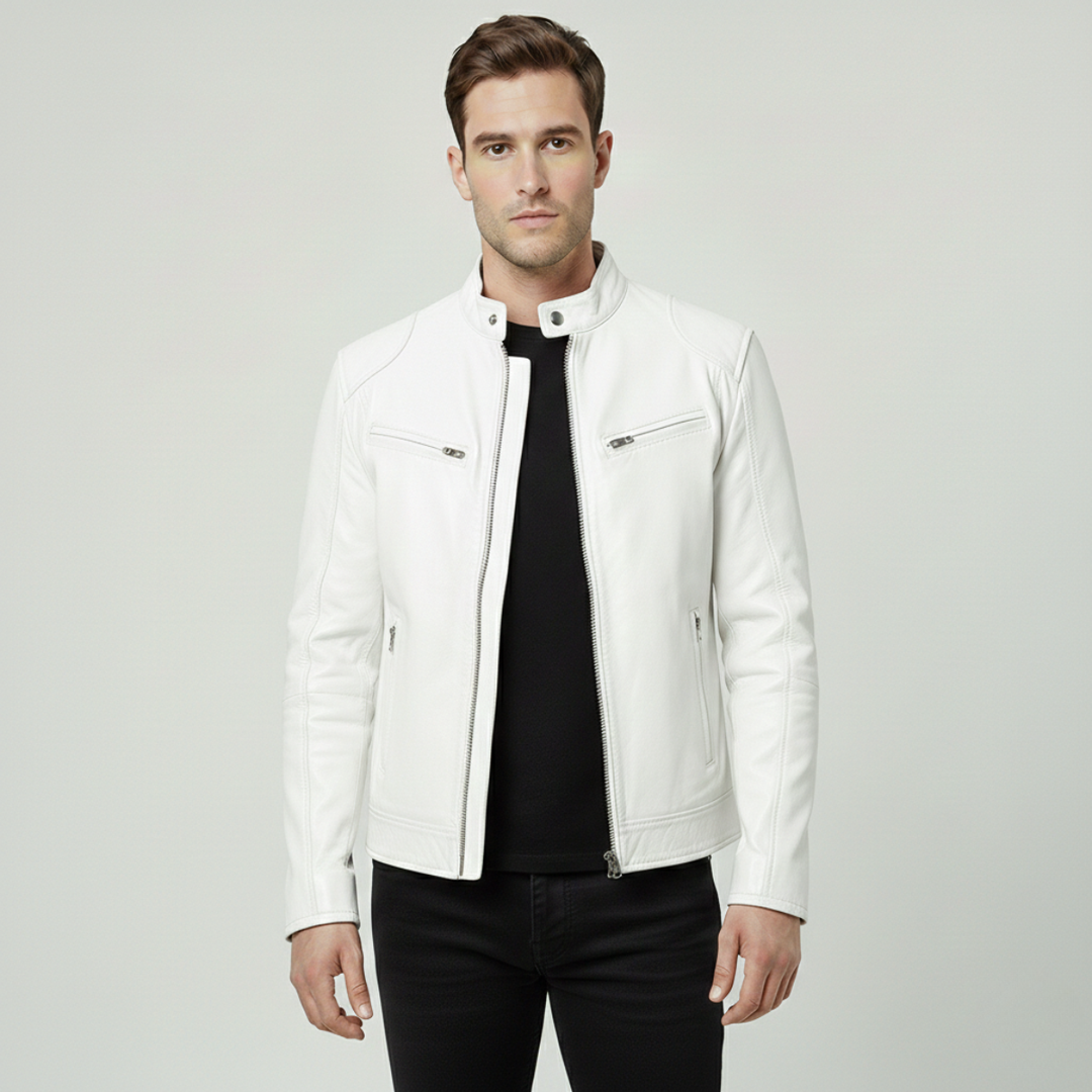 Interior lining of the men's sleek urban jacket. Provides all-season comfort and warmth, a true essential.