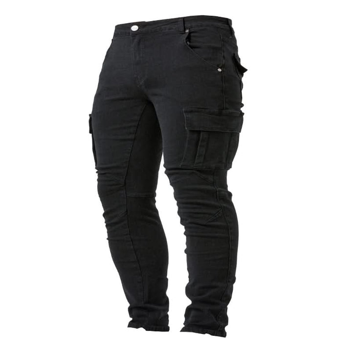 Casual men's slim fit cargo pants, ideal for streetwear, featuring practical utility pockets.