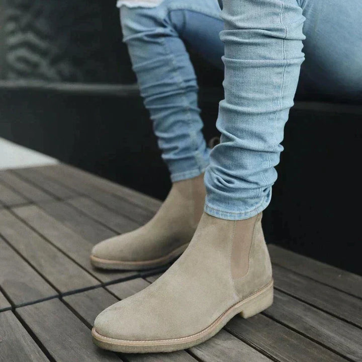 Men's slip-on Chelsea boots, perfect for casual and dress wear. Stylish and comfortable everyday footwear.