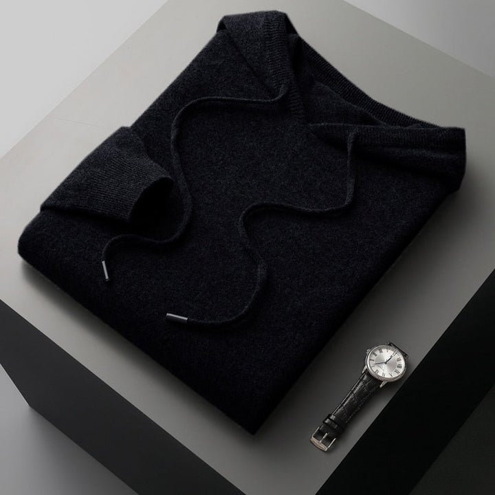 Stylish men's pullover hoodie, ideal for everyday casual wear. Features long sleeves & a comfortable soft design.