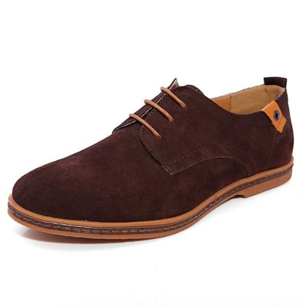 Classic black leather lace-up Derby shoes for men, perfect for professional attire and formal fashion wear.