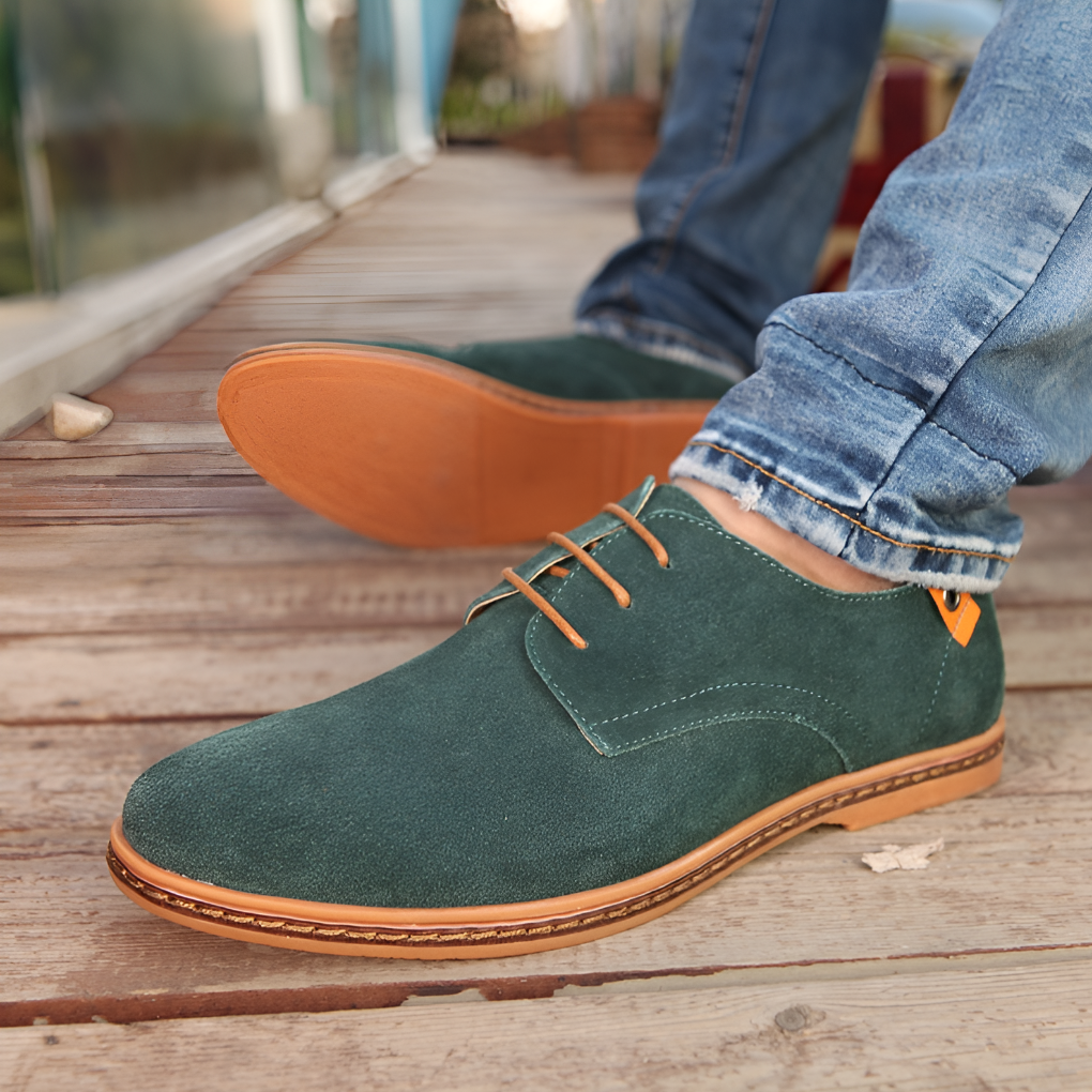 Smart men's formal Derby shoes, featuring a sleek lace-up closure & durable design for professional wear.