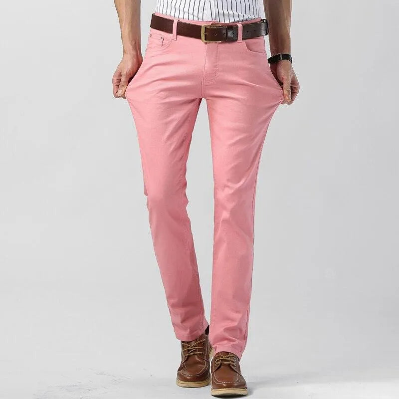 Vibrant men's colored casual pants. Versatile regular fit trousers, perfect for stylish everyday fashion.