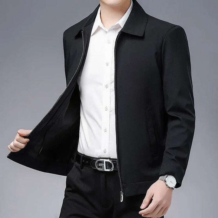 Modern fit men's lightweight black jacket for everyday style and seasonal comfort.