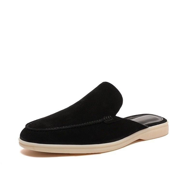 Comfortable men's backless loafers. Versatile slip-on shoes for casual wear, ideal for modern men's fashion.
