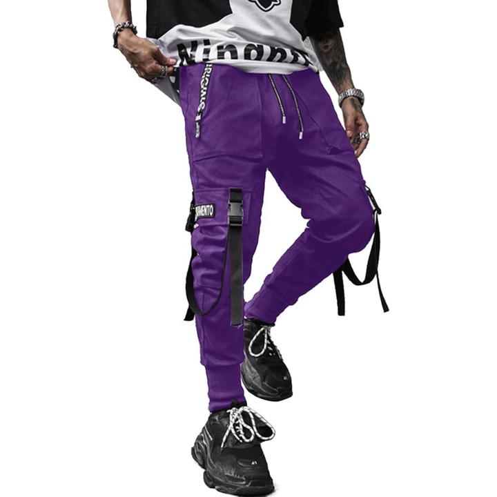 Durable techwear men's cargo joggers, featuring multi-pockets & elastic waist for urban fashion comfort.
