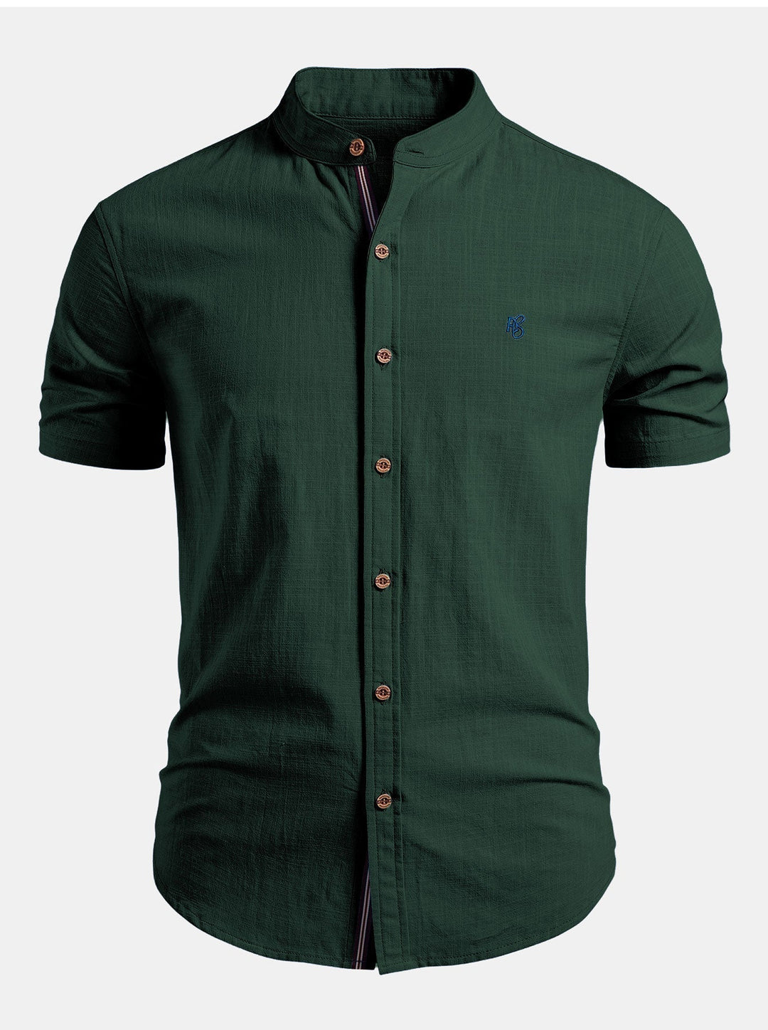 Sophisticated men's short sleeve shirt, tailored fit, highlighting the trendy mandarin collar design.