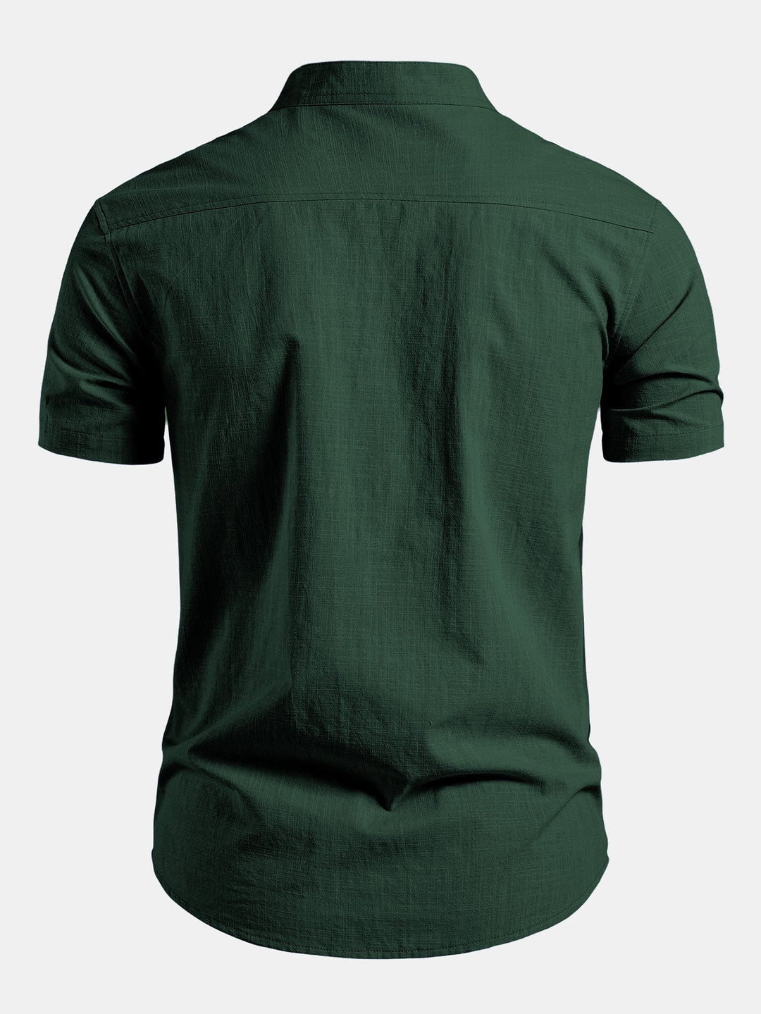 Men's summer shirt, tailored for comfort, featuring a chic mandarin collar and short sleeves.