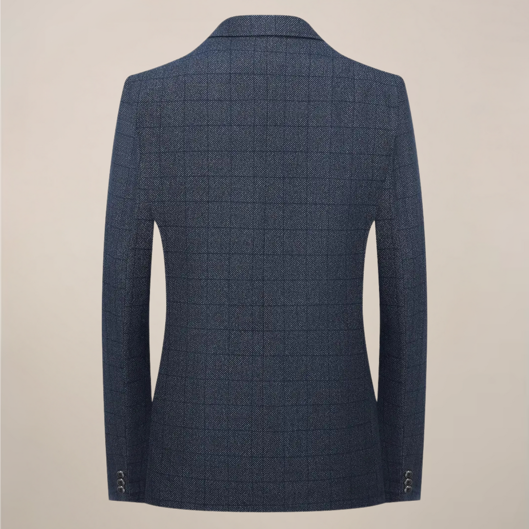 Elegant men's plaid blazer, a tailored check jacket for sophisticated smart style and formal occasions.