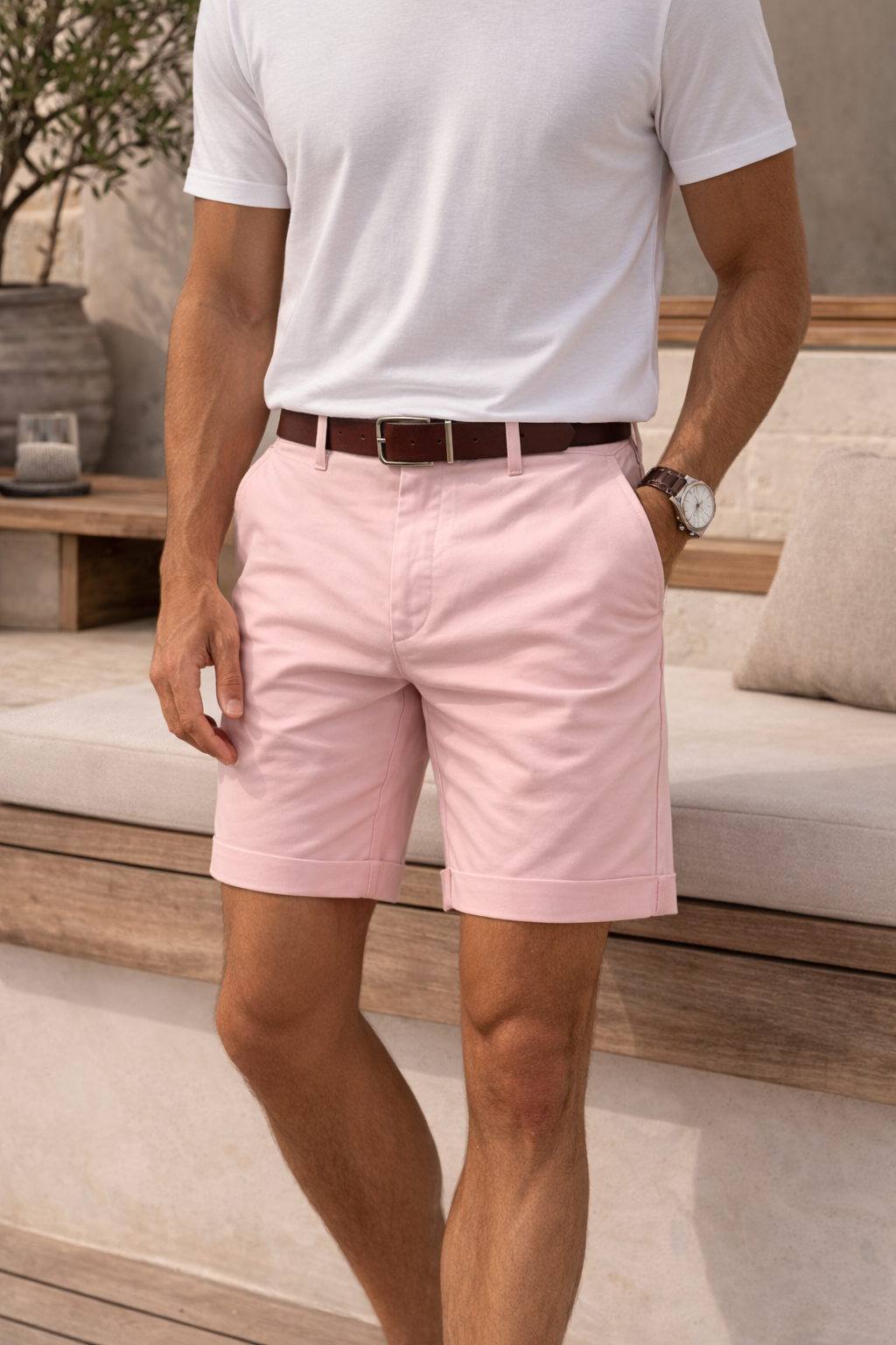 Men's tailored summer shorts, perfect for a smart-casual style. Ideal for vacation wear.