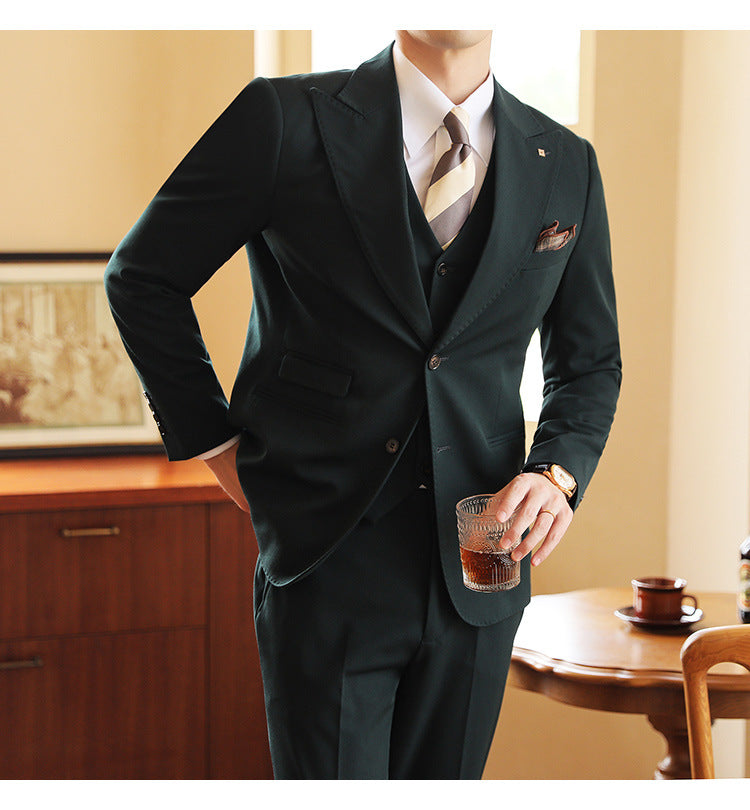 Men's fashion tailored three-piece suit. Slim fit, formal wear for weddings, galas & special occasions.