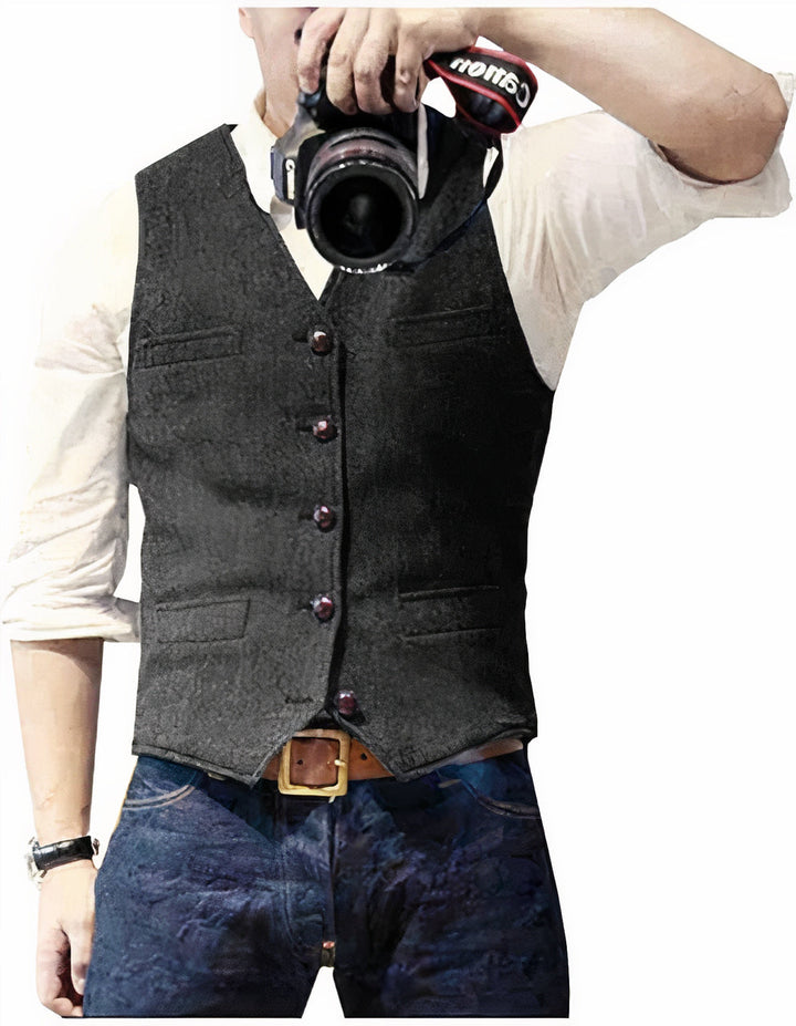 Men's timeless tailored vest in a classic fit, perfect for elegant formal or smart casual occasions.