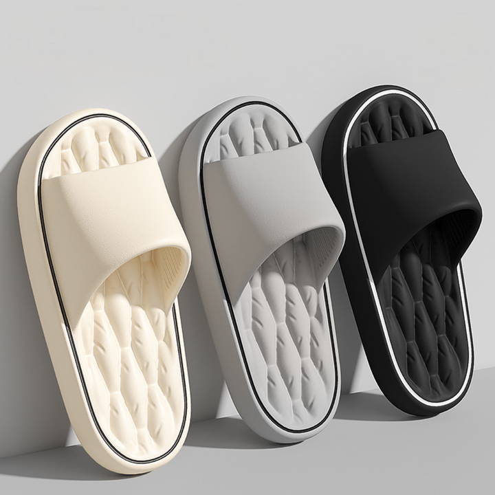 Soft men's pillow slides: ultra-cushioned, slip-on summer sandals for ultimate comfort. Perfect as pool or beach shoes.