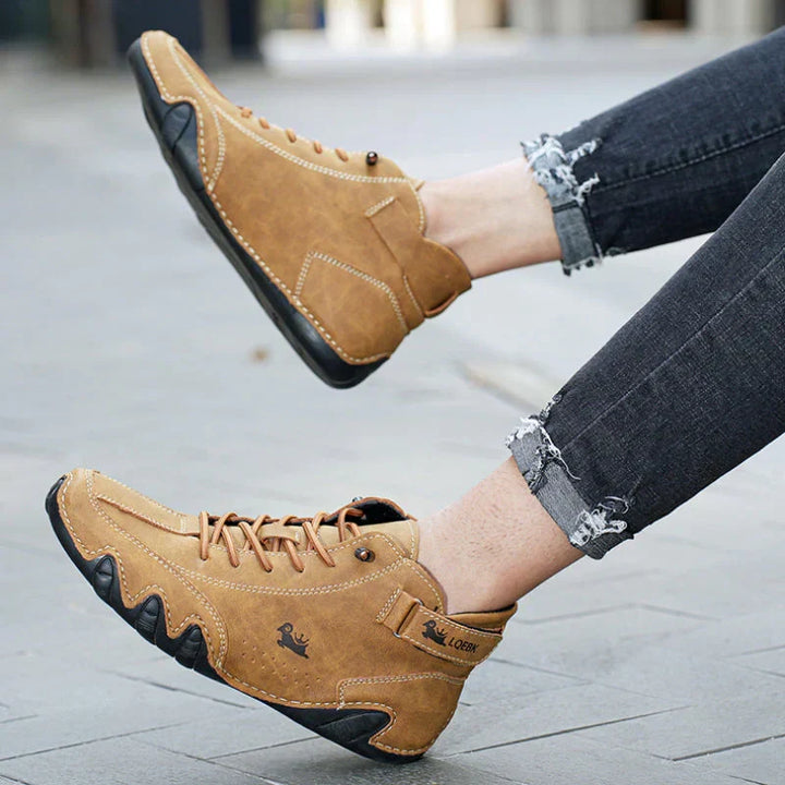 Men's ultra-light barefoot feel driving shoes with flexible sole for comfort & grip. Perfect for spring/summer.