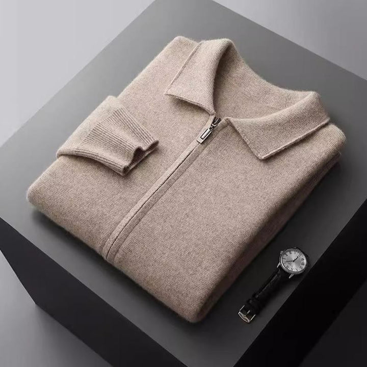 Premium men's ultra-soft all-season jacket, combining comfort with elegant style.